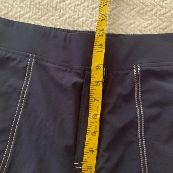 Athleta Chelsea Utility Jogger NAVY Sz 6 - Picture 9 of 10